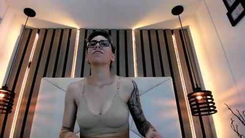 Snapshot of eva_monwalker chatting on 02-02-26, 05:33 Eva cute online show from 02-02-26, 05:33