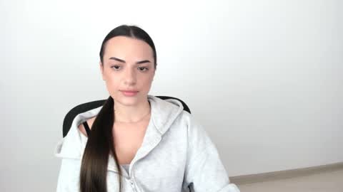 Snapshot of eva_rossee_ chatting on 02-25-25, 09:13 Eva online show from 02-25-25, 09:13