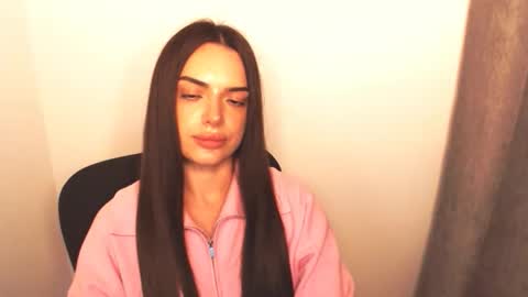 Eva online show from 11-30-25, 05:06