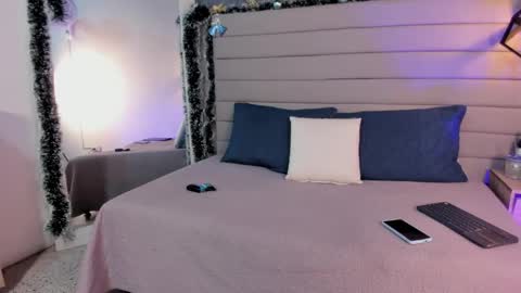 eva_rossi_ online show from 01-09-26, 11:35