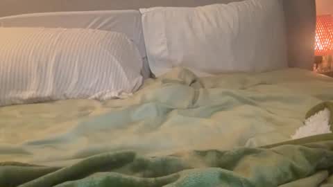 Snapshot of eva_s_424 chatting on 10-30-25, 10:54 eva_s_424 online show from 10-30-25, 10:54
