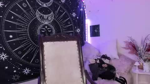 Eva  online show from 02-18-26, 08:54