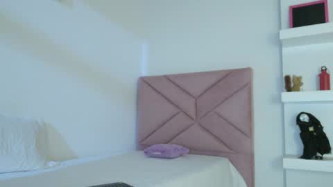 Eva Sin online show from 05-18-26, 12:18
