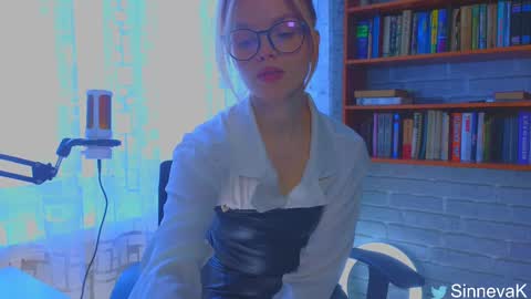 Snapshot of eva_sinn chatting on 02-23-25, 07:44 Hi there i am Eva and i wish create a nice community with you so join my Ticket Show for more pleasure online show from 02-23-25, 07:44
