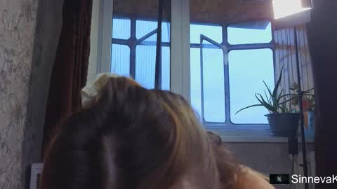 Hi there i am Eva and i wish create a nice community with you so join my Ticket Show for more pleasure online show from 11-11-25, 10:15