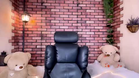 Eva online show from 02-10-26, 07:12