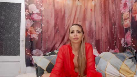 Snapshot of eva_sweetyx chatting on 05-11-26, 05:54 Eva online show from 05-11-26, 05:54