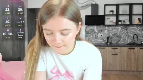 Eva online show from 12-19-24, 09:40