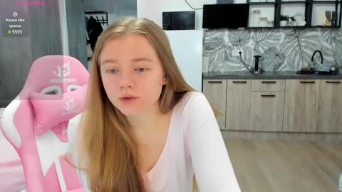 Eva online show from 12-21-24, 05:25