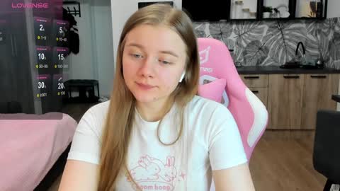 Eva online show from 12-27-24, 01:39