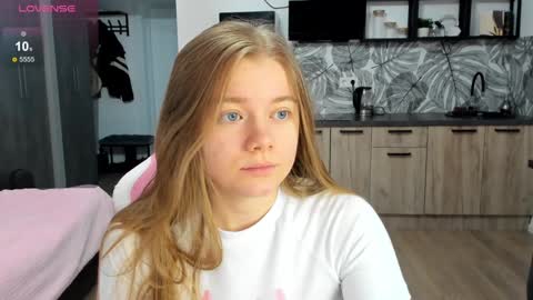 Eva online show from 01-04-25, 06:52