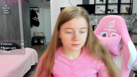 Eva online show from 01-05-25, 08:22