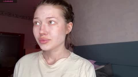 eva varnerr online show from 03-25-26, 10:49