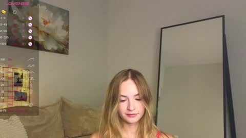 Snapshot of eva_vex chatting on 12-03-24, 07:10 Hello Im Eva online show from 12-03-24, 07:10