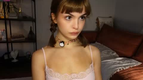 Snapshot of eva_zill_blossom chatting on 10-20-25, 07:31 Hello my name is Eva its my first day here online show from 10-20-25, 07:31