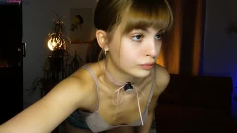 Snapshot of eva_zill_blossom chatting on 11-24-25, 08:14 Hello my name is Eva its my first day here online show from 11-24-25, 08:14