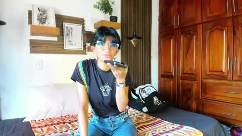 Eva online show from 04-20-26, 02:31