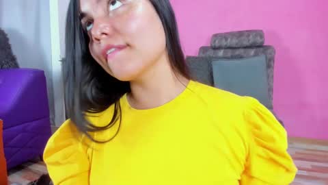 Snapshot of evaa_greey chatting on 02-14-25, 10:25 Eva Grey online show from 02-14-25, 10:25