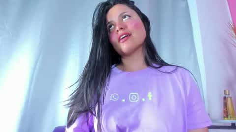 Snapshot of evaa_greey chatting on 03-05-25, 11:49 Eva Grey online show from 03-05-25, 11:49