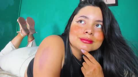 Snapshot of evaa_greey chatting on 09-13-25, 08:08 Eva Grey online show from 09-13-25, 08:08