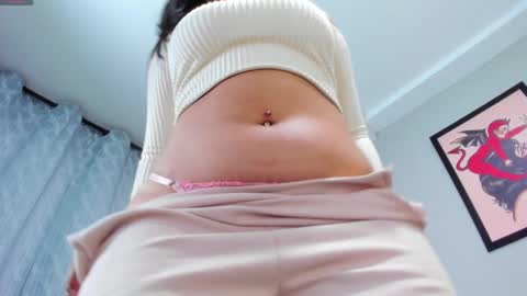 Snapshot of evaa_greey chatting on 10-08-25, 08:39 Eva Grey online show from 10-08-25, 08:39