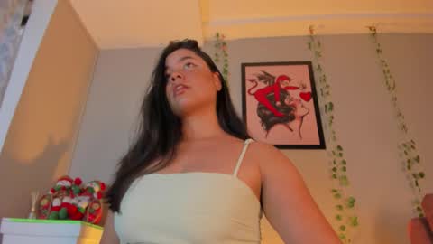 Snapshot of evaa_greey chatting on 11-30-25, 08:02 Eva Grey online show from 11-30-25, 08:02