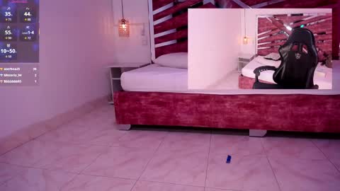 Snapshot of evabloom_ chatting on 05-15-26, 11:45 EvaBloom online show from 05-15-26, 11:45