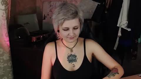 Eva Brownie online show from 03-08-25, 02:40