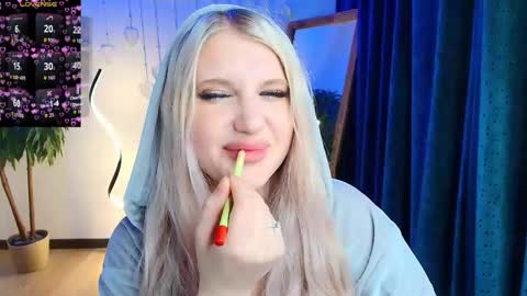 Snapshot of evacadooo chatting on 02-06-26, 02:49 Eva online show from 02-06-26, 02:49