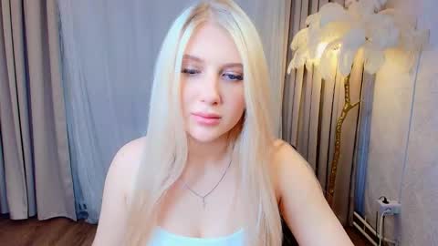 Snapshot of evacadooo chatting on 02-19-26, 02:40 Eva online show from 02-19-26, 02:40