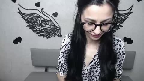 EvaClarkk online show from 05-14-26, 06:42