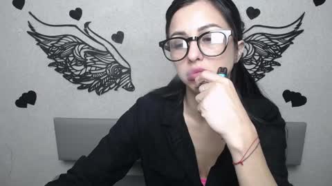 EvaClarkk online show from 05-28-26, 07:05