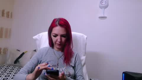 Snapshot of evadesireone chatting on 05-31-26, 06:31 EvadesireONE online show from 05-31-26, 06:31