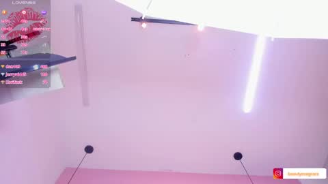 Eva Grace  online show from 01-29-25, 04:47