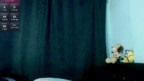 Snapshot of evah_lee chatting on 06-07-26, 03:43 Evah Lee online show from 06-07-26, 03:43