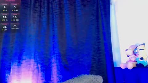 Snapshot of evah_lee chatting on 06-17-26, 03:31 Evah Lee online show from 06-17-26, 03:31