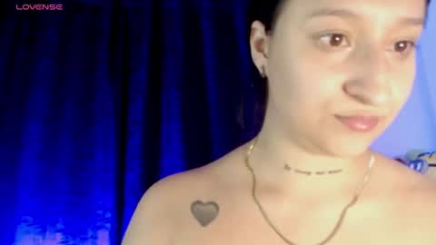 Snapshot of evah_lee chatting on 07-09-26, 03:32 Evah Lee online show from 07-09-26, 03:32