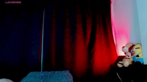 Snapshot of evah_lee chatting on 07-11-26, 02:36 Evah Lee online show from 07-11-26, 02:36