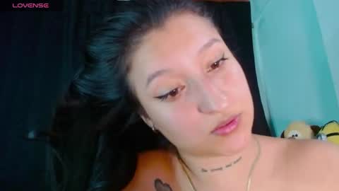 Snapshot of evah_lee chatting on 07-12-26, 03:41 Evah Lee online show from 07-12-26, 03:41