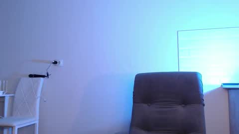 Eva online show from 11-17-25, 03:34