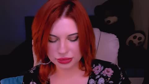 Snapshot of evaharve chatting on 11-15-25, 10:37 Eva online show from 11-15-25, 10:37