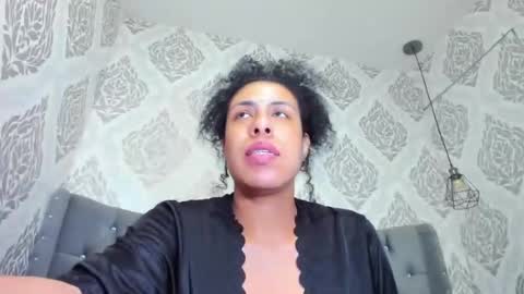 Snapshot of evahlux chatting on 07-05-26, 04:07 Evah online show from 07-05-26, 04:07