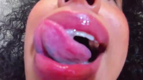 Snapshot of evahlux chatting on 07-07-26, 07:23 Evah online show from 07-07-26, 07:23