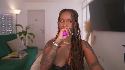 evajacksss_ online show from 02-02-25, 04:11