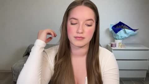 Snapshot of evajuly chatting on 02-26-26, 05:23 Eva online show from 02-26-26, 05:23