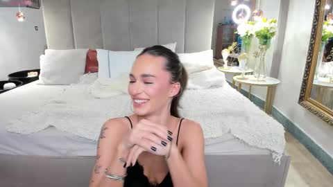 Snapshot of evak_ chatting on 02-24-26, 04:43 Eva K online show from 02-24-26, 04:43