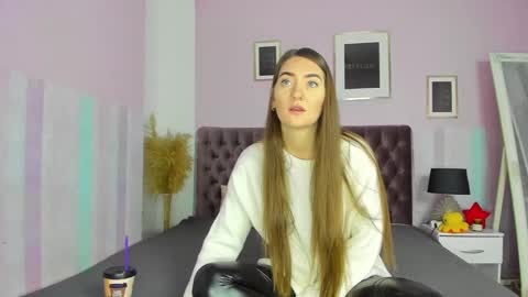 Eva online show from 01-29-25, 05:09