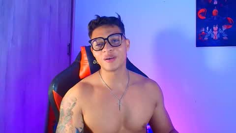 EVAN GREY online show from 11-12-25, 02:23