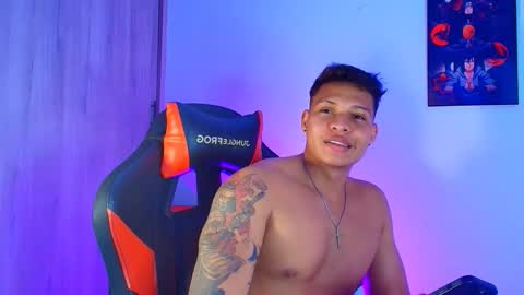 EVAN GREY online show from 11-13-25, 02:43