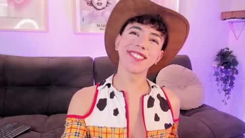 Evan voss  help me get 200 likesindependent model online show from 11-14-25, 03:22